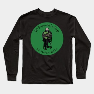 St Patricks Day with Bernie Sanders in Mittens Long Sleeve T-Shirt